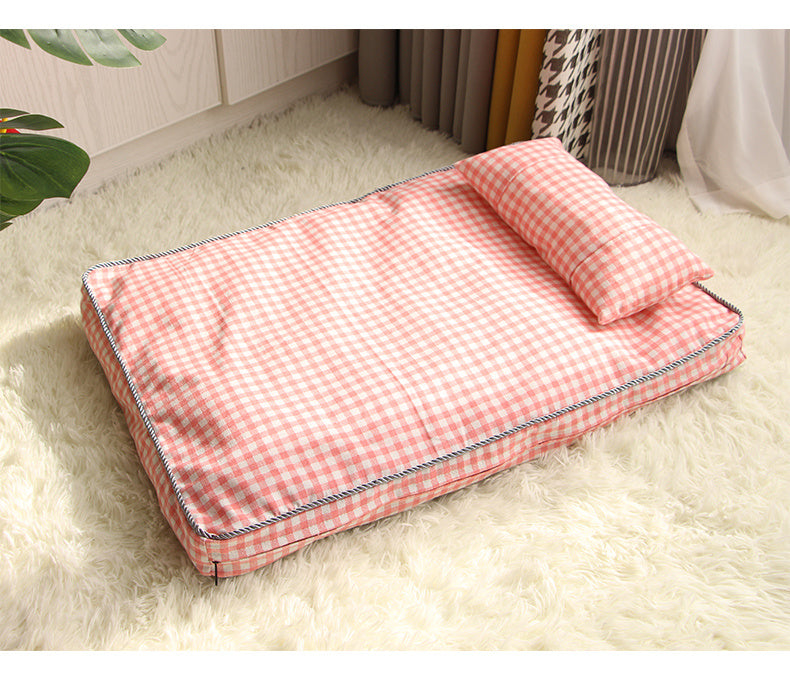 Removable and washable dog sleeping pad. Bite-resistant, suitable for all four seasons. big dogs big hugs, Ltd.